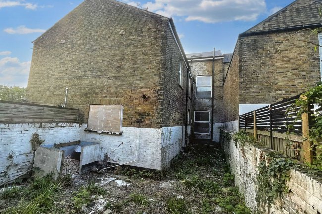 12 Gilford Road, Deal, Kent, CT14 7DJ 4