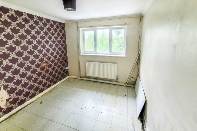 5 Danziger Way, Borehamwood, WD6 5DA 3