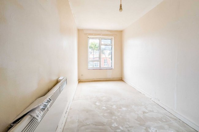 Flat 6, Beachcroft, Pelham Place, Seaford, BN25 1EN 7