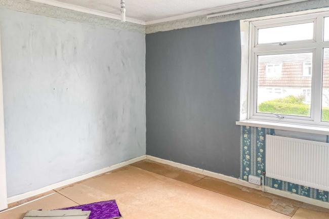 34 Eastdale Road, Burgess Hill, RH15 0NH 10