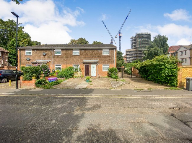 3 Vine Place, Hounslow, Middlesex, TW3 3UE 9