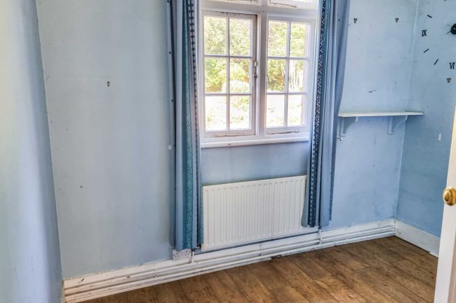 3 Upshire Road, Waltham Abbey, Essex, EN9 3NP 9