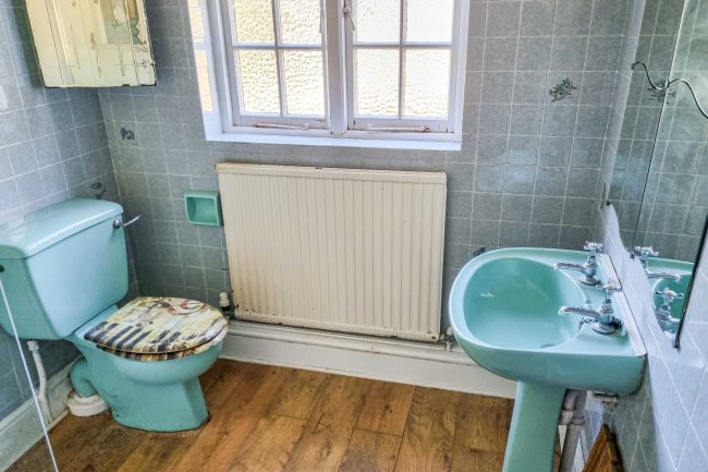 3 Upshire Road, Waltham Abbey, Essex, EN9 3NP 9