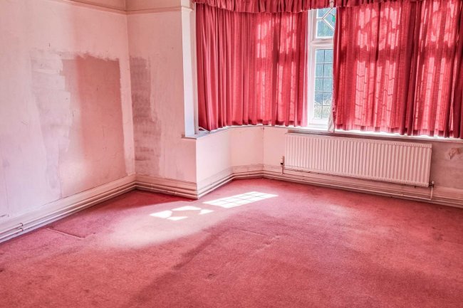 3 Upshire Road, Waltham Abbey, Essex, EN9 3NP 9