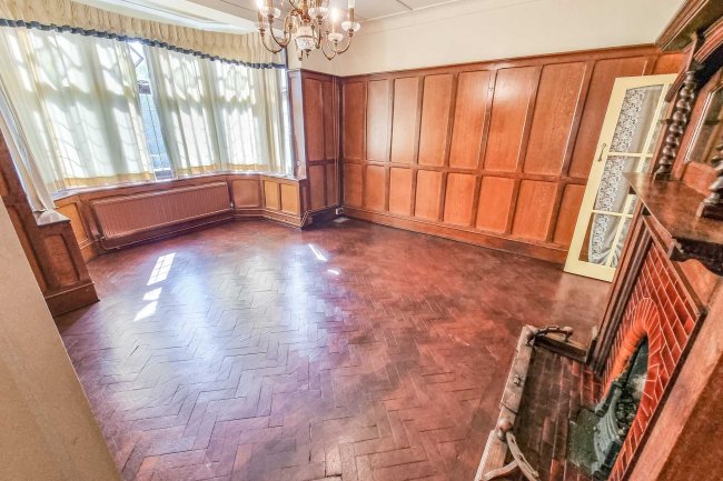 3 Upshire Road, Waltham Abbey, Essex, EN9 3NP 9