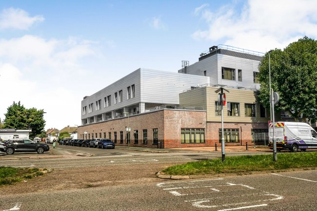 Basement at 99 Staines Road West, Sunbury-on-Thames, Middlesex, TW16 7FG 9