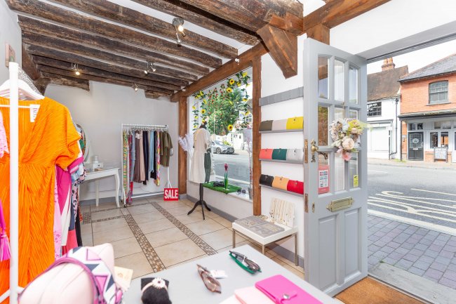 21 High Street, Chalfont St Giles, Buckinghamshire, HP8 4QH 6