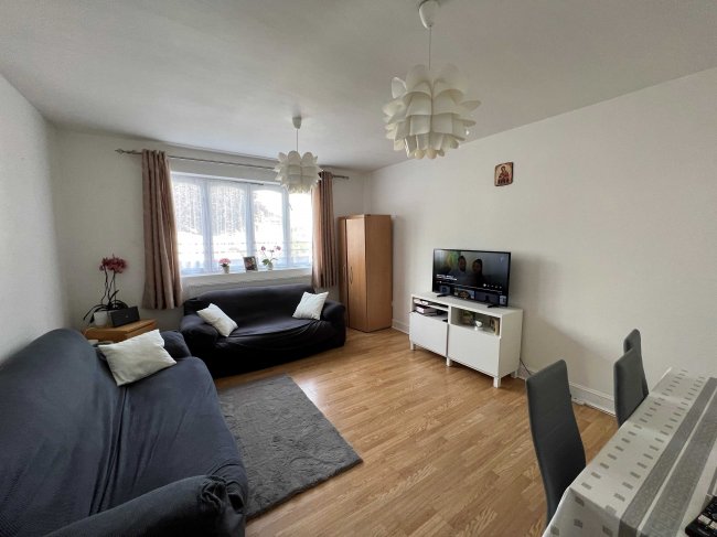 Andover House, Courthouse Road, London, N12 7PJ 3