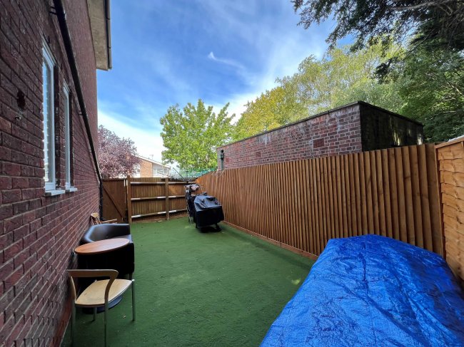 Andover House, Courthouse Road, London, N12 7PJ 3