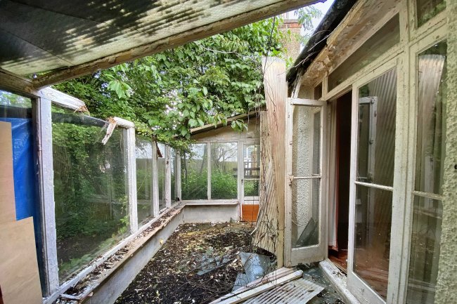 138 Pinner Hill Road, Pinner, Middlesex, HA5 3SJ 2