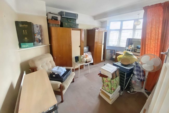 117 Ribblesdale Avenue, Northolt, Middlesex, UB5 4NH 5