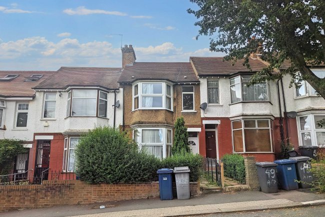 47 Alexandra Road, Hendon, London, NW4 2RX 2