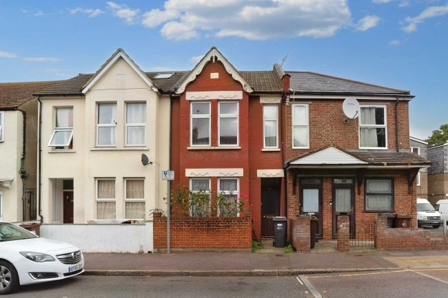 98 Glenny Road, Barking, Essex, IG11 8QQ 2