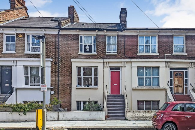 Flat A, 12 Curwen Road, Shepherds Bush, London W12 9AE 10