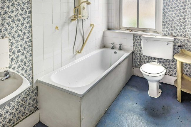 Flat D, 222 Hammersmith Grove, Hammersmith, London W6 7HG 10