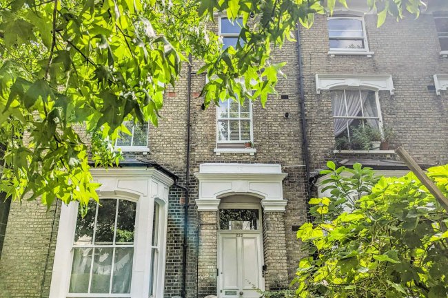 Flat D, 222 Hammersmith Grove, Hammersmith, London W6 7HG 10