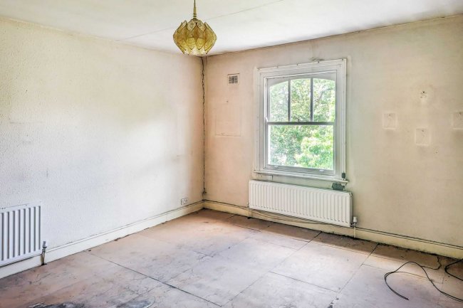 Flat D, 222 Hammersmith Grove, Hammersmith, London W6 7HG 10