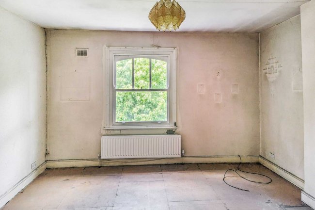 Flat D, 222 Hammersmith Grove, Hammersmith, London W6 7HG 10