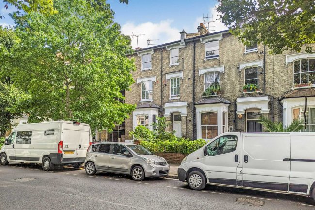 Flat D, 222 Hammersmith Grove, Hammersmith, London W6 7HG 10