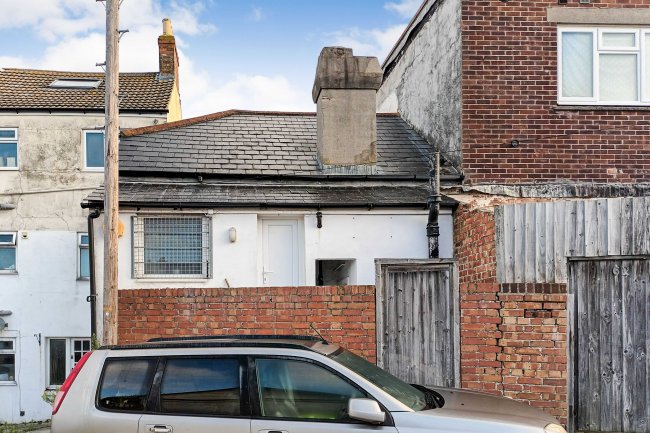 159 Abbotsbury Road, Weymouth, DT4 0JX 5