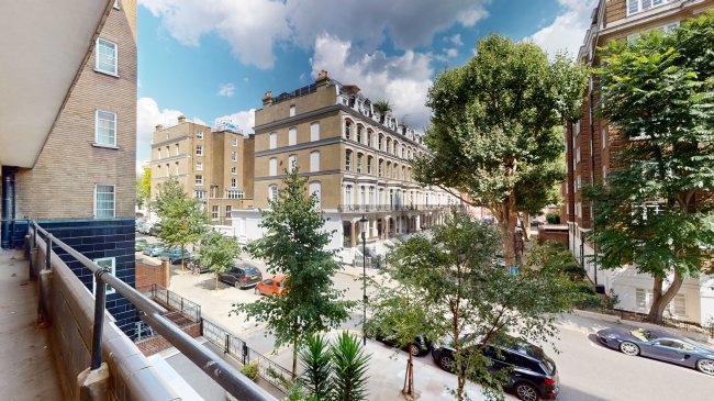 25 Winchester Court, Vicarage Gate, London, W8 4AE 1