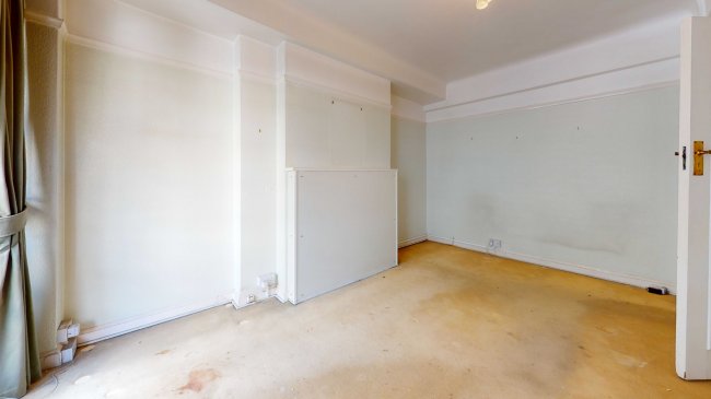 25 Winchester Court, Vicarage Gate, London, W8 4AE 1