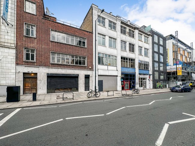 332C Goswell Road, Angel, London. EC1V 7LQ 1