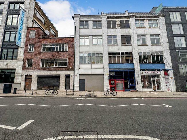 332C Goswell Road, Angel, London. EC1V 7LQ 1