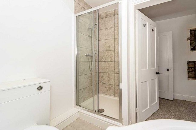 Apartment 10, 2-8 Bucklersbury, Hitchin, SG5 1BB 5