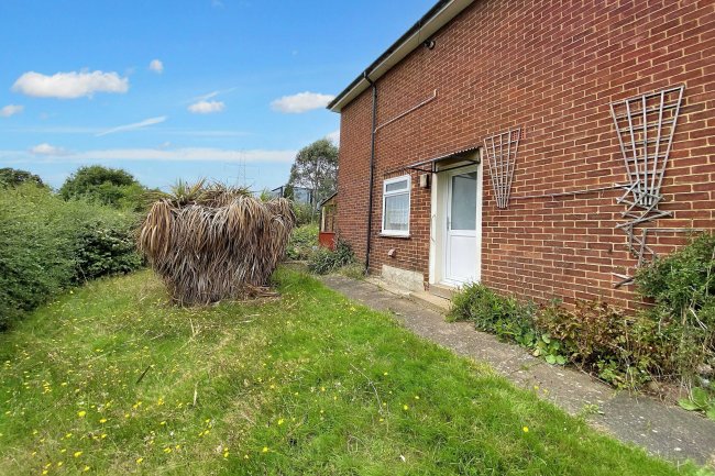 69 Cowley Hill, Borehamwood, Hertfordshire, WD6 5LH 9