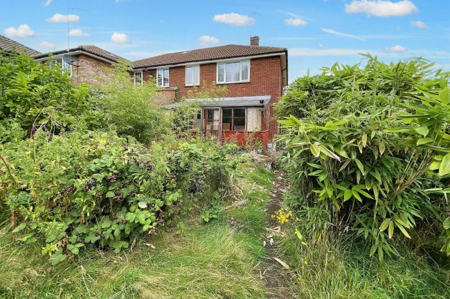 69 Cowley Hill, Borehamwood, Hertfordshire, WD6 5LH 9