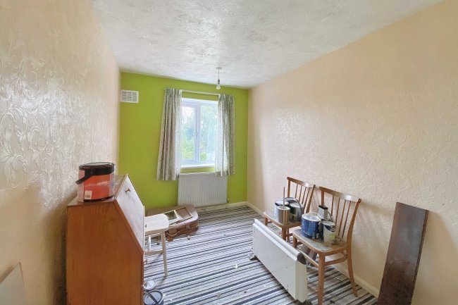 69 Cowley Hill, Borehamwood, Hertfordshire, WD6 5LH 9