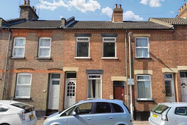 48 Kingsland Road, Luton, Bedfordshire, LU1 3DP 4