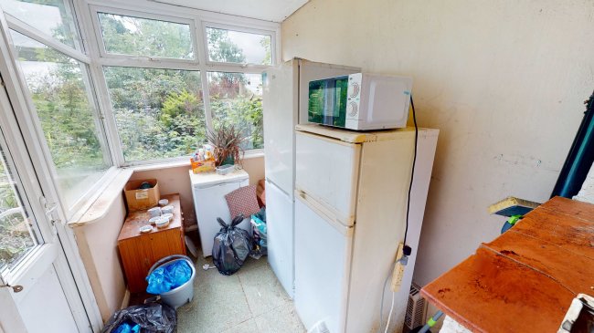 42 Homeway, Harold Park, Romford, Essex, RM3 0HD 2