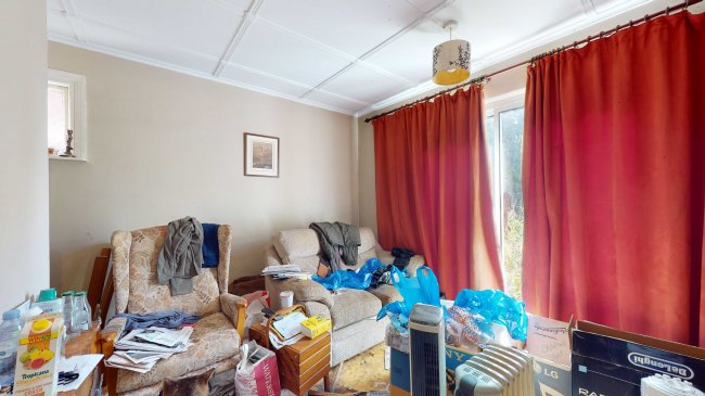 42 Homeway, Harold Park, Romford, Essex, RM3 0HD 2