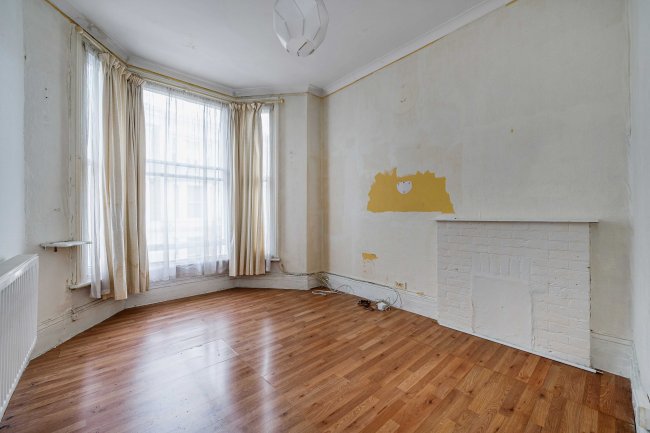 First Floor Flat, 10 Fairholme Road, West Kensington, London, W14 9JX 7