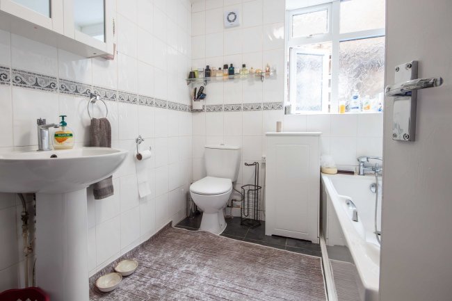 176 Roundwood Road, Harlesden, London, NW10 3UG 10