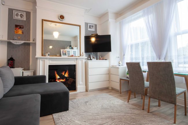 176 Roundwood Road, Harlesden, London, NW10 3UG 10