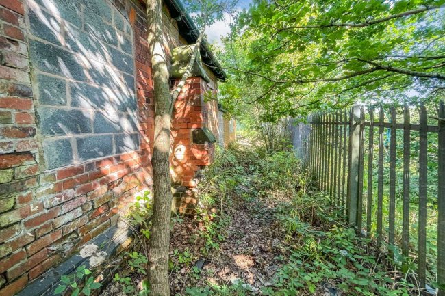 Shimla Inn, Tibshelf Road, Westhouses, Nr Alfreton, Derbyshire, DE55 5AA 9