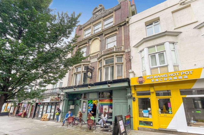 Royal Standard, 59 Queens Road, Brighton and Hove, Brighton BN1 3XD 4