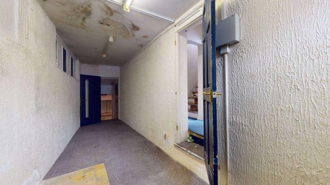 106 St Peter's Street, South Croydon, Surrey, CR2 7DF 2