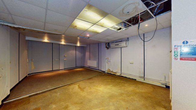 106 St Peter's Street, South Croydon, Surrey, CR2 7DF 2