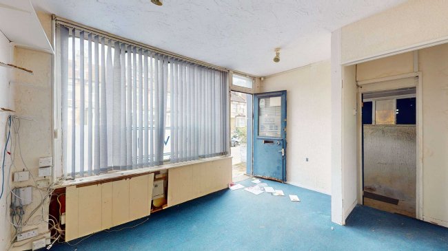 106 St Peter's Street, South Croydon, Surrey, CR2 7DF 2