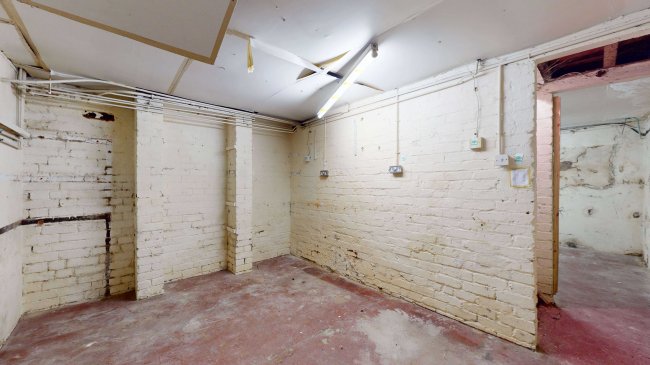 106 St Peter's Street, South Croydon, Surrey, CR2 7DF 2