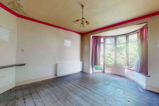 24 Highwood Grove, Mill Hill, London, NW7 3LY 5