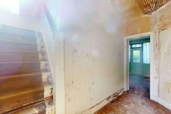 24 Highwood Grove, Mill Hill, London, NW7 3LY 5