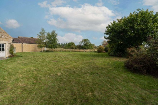 Stone Cottage, Launton Road, Stratton Audley, Bicester OX27 9AS 1