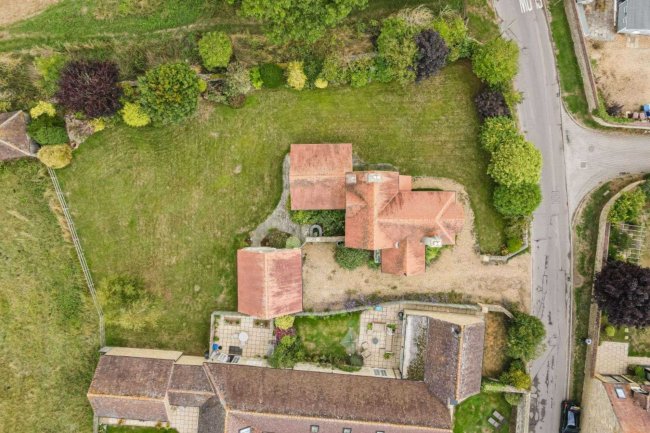 Stone Cottage, Launton Road, Stratton Audley, Bicester OX27 9AS 1