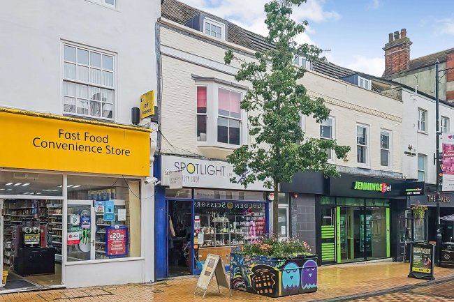 7 Winchester Street, Basingstoke, RG21 7ED 6