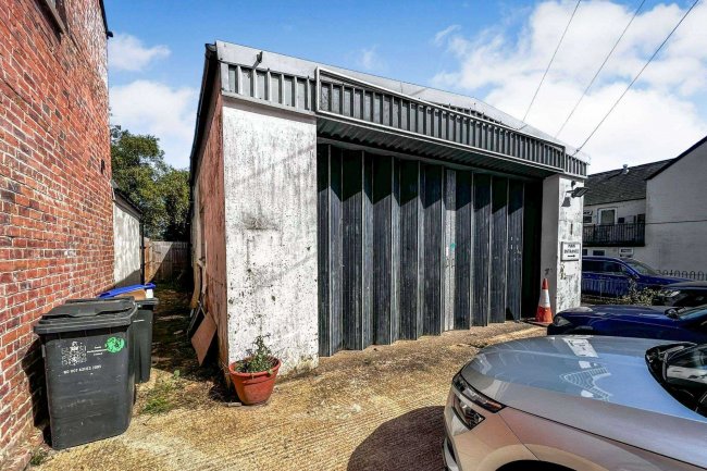 13 Halse Road, Brackley, Northamptonshire, NN13 6EH 7